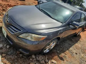Toyota Camry 2011 Gray