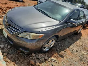Toyota Camry 2011 Gray