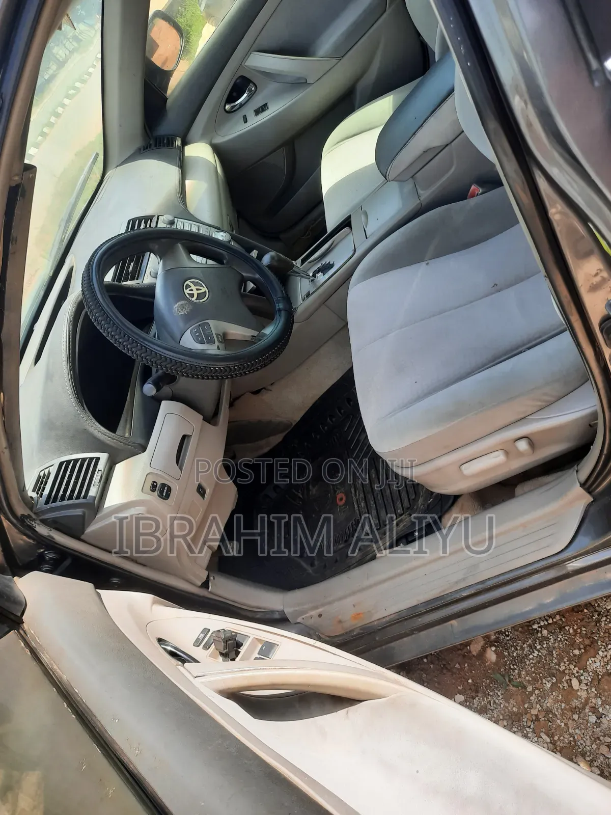 Toyota Camry 2011 Gray