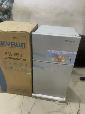 SKYRUN 85L Fridge – Ideal for Small Apartments and Student Rooms