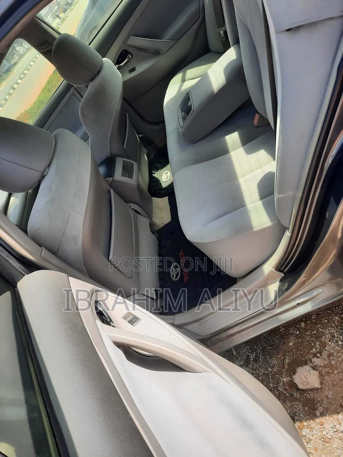 Toyota Camry 2011 Gray