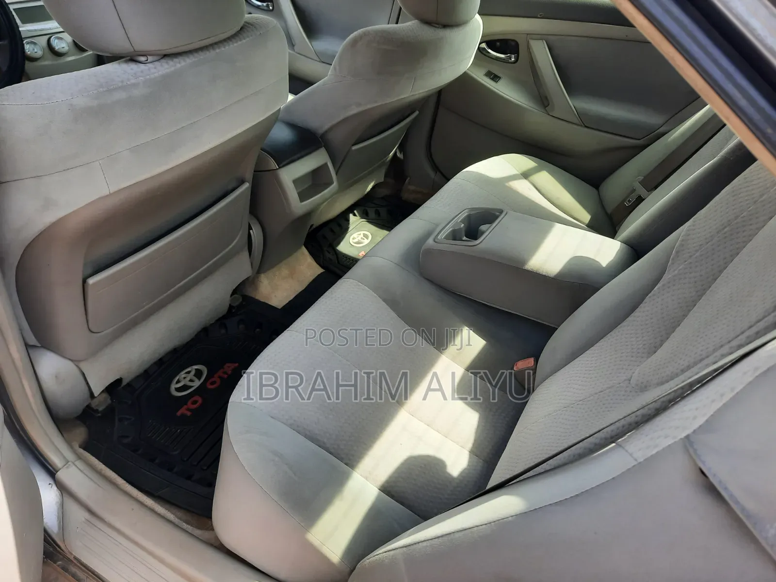 Toyota Camry 2011 Gray