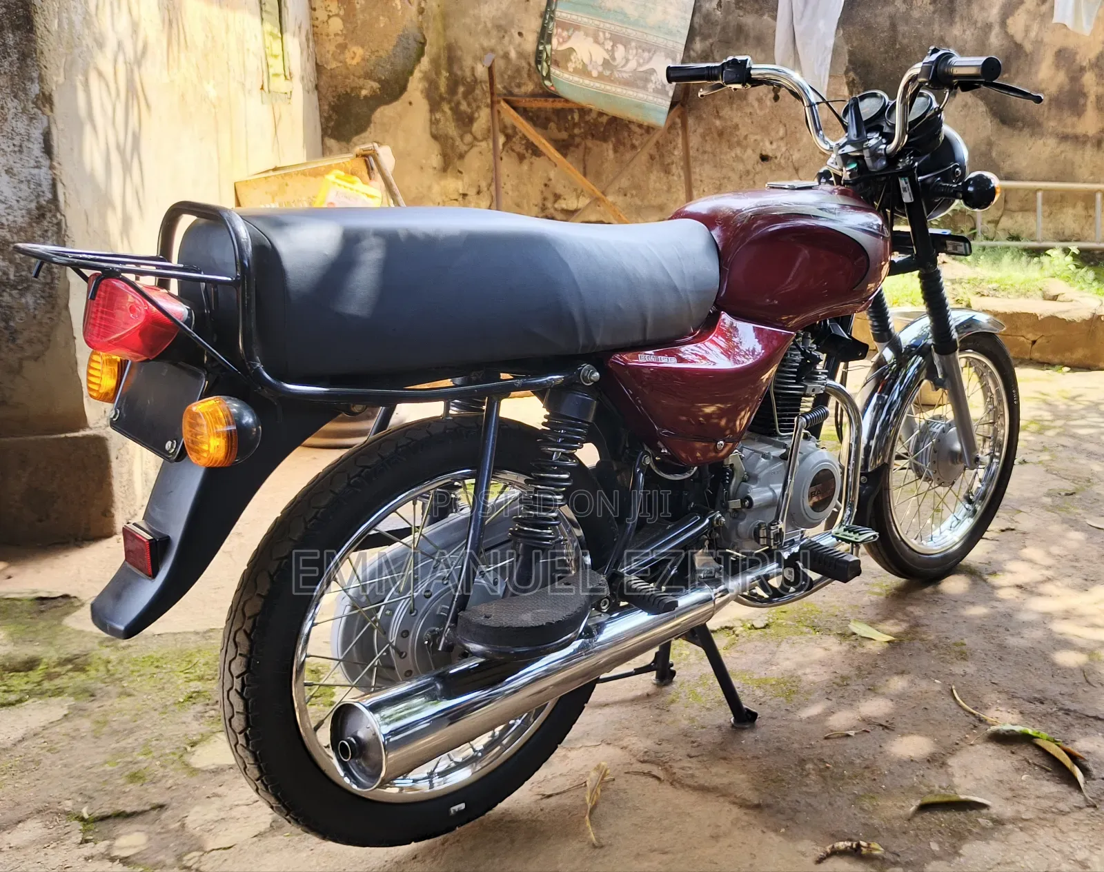 Bajaj Boxer 100 2025 Red