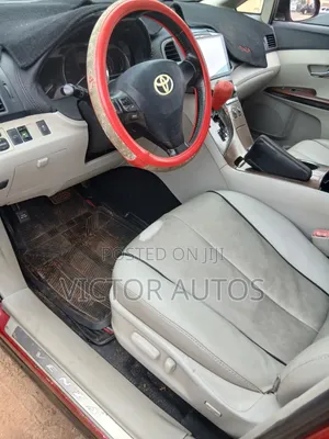 Toyota Venza 2010 Red