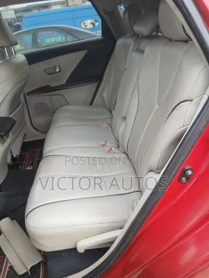Toyota Venza 2010 Red