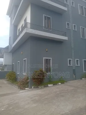 2bdrm Block of Flats in Parliamentary, Calabar for sale