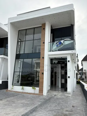 5bdrm Duplex in Ikota for sale