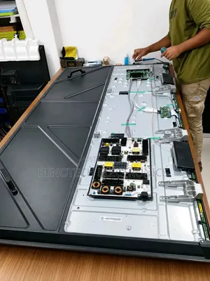 Android/Smart TV Screen Repair 43 ->86 Inches(Home Service)