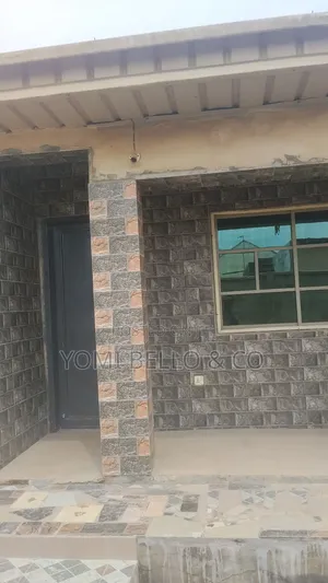 Mini Flat in Oko-Afo for rent