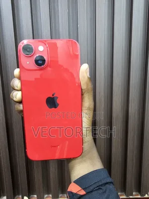 Apple iPhone 13 128 GB Red