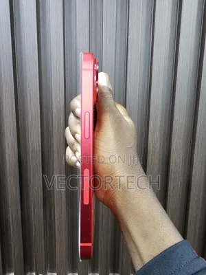 Apple iPhone 13 128 GB Red