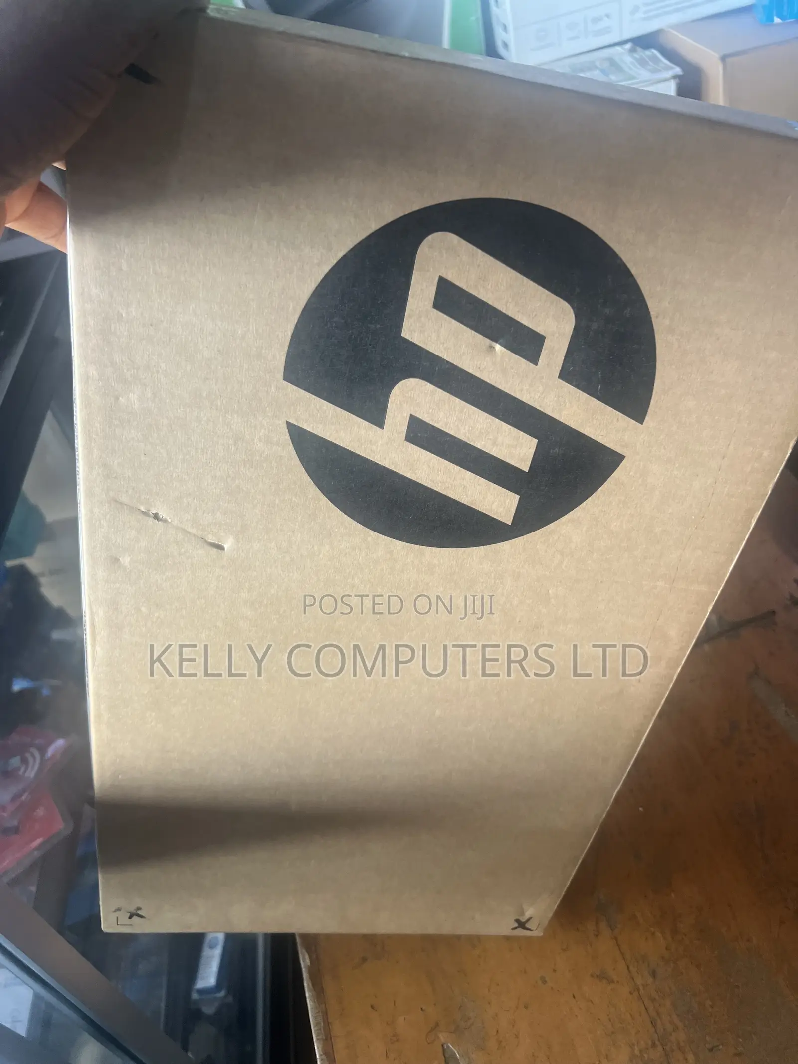 New Laptop HP 250 G10 8GB Intel Core i7 SSD 256GB