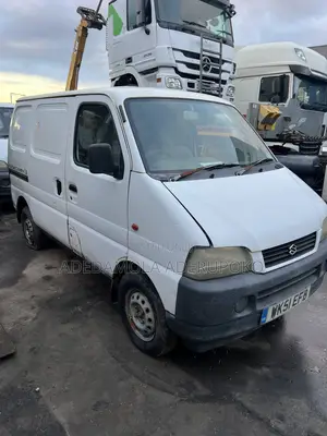 Suzuki APV Minibus 2005 White