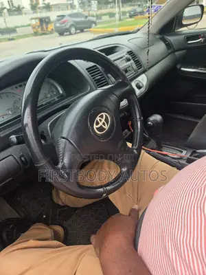 Toyota Camry 2004 Gray