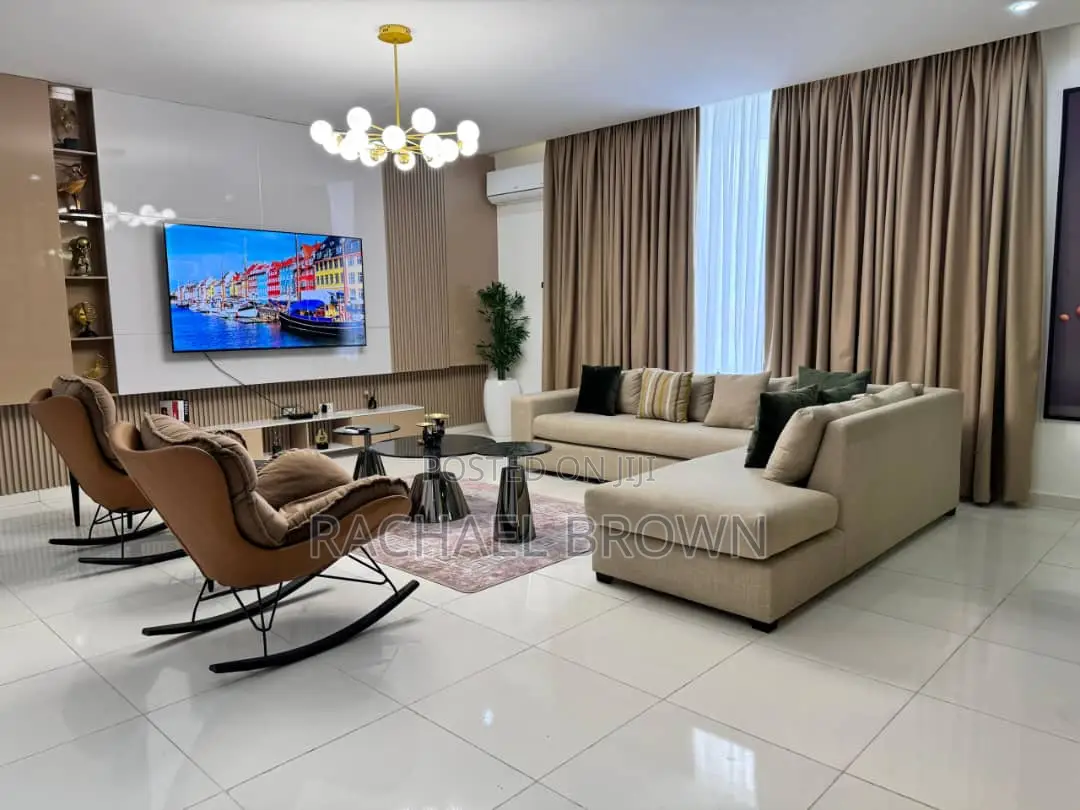 2 Bed Smart Home/Pool/Gym/PS5 at Lekki 1