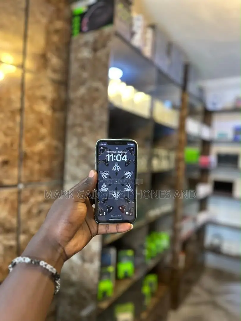 Apple iPhone 11 64 GB Green