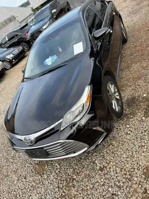 Toyota Avalon XLE Premium Sedan FWD (3.5L 6cyl 6A) 2013 Black