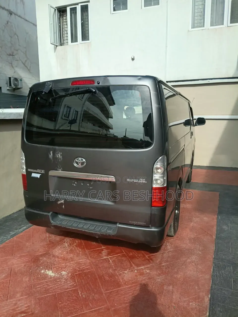Toyota HiAce 2012 Grey
