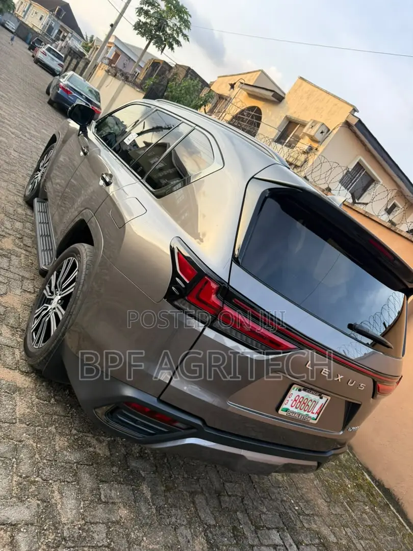 Lexus LX 600 2024 Gray