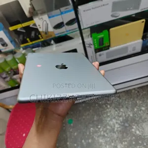 Apple iPad Wi-Fi 32 GB