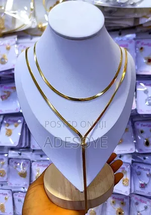 Elegant Gold-Tone Double Layer Necklace for Ladies