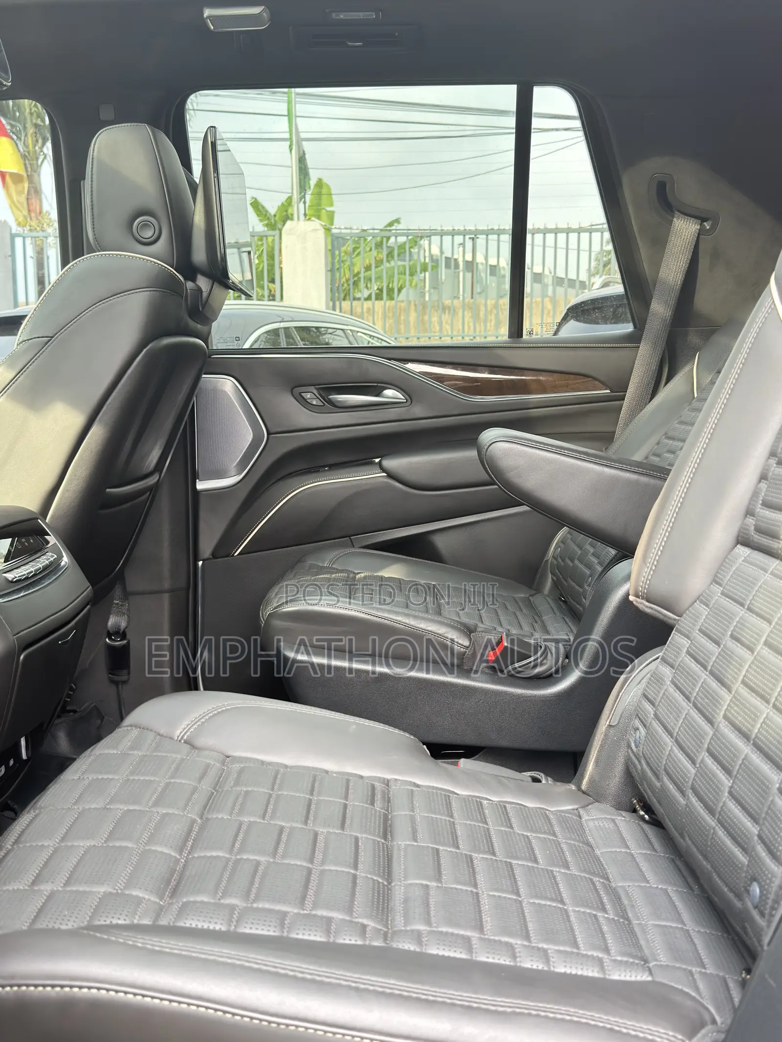 Cadillac Escalade 2024 White