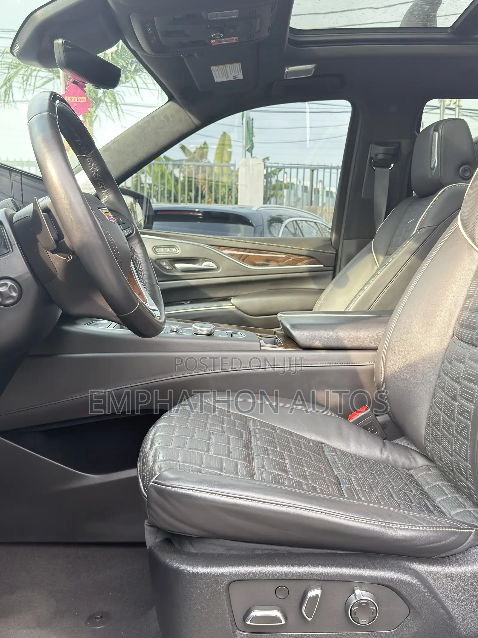 Cadillac Escalade 2024 White