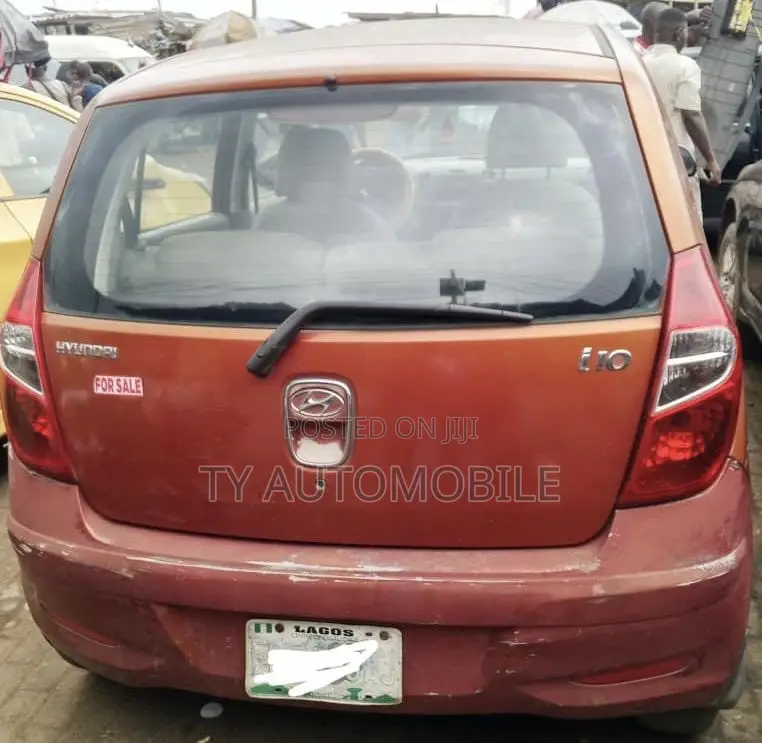 Hyundai I10 2012 Orange
