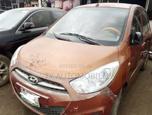 Hyundai I10 2012 Orange