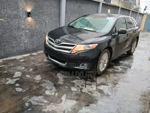 Toyota Venza LE 2010 Black