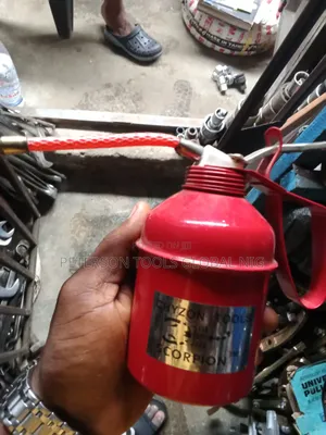 Oil Can With a Flexible Spout