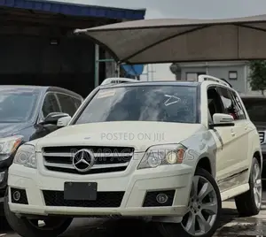 Mercedes-Benz GLK-Class 350 4MATIC 2011 White