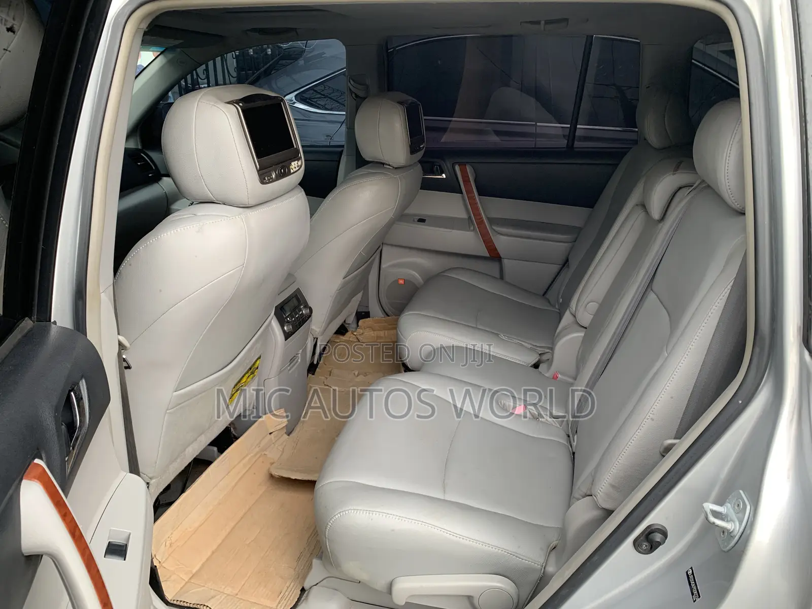 Toyota Highlander 2013 Silver
