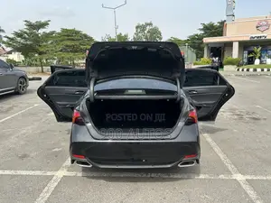 Toyota Avalon XLE 2021 Black