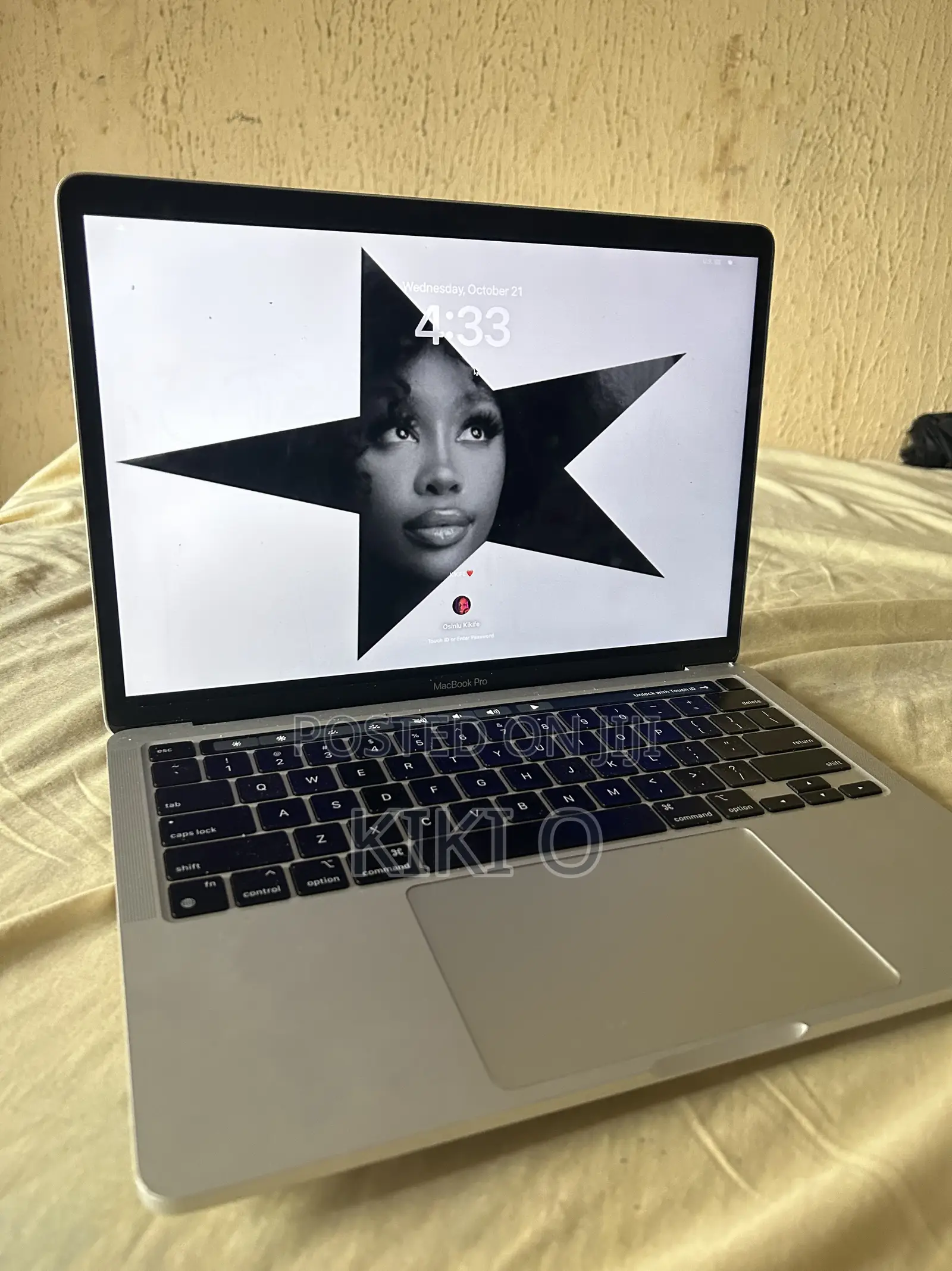 Laptop Apple MacBook Pro 2020 16GB Apple M1 Pro SSD 256GB