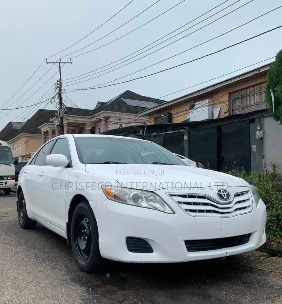 Toyota Camry 2010 White
