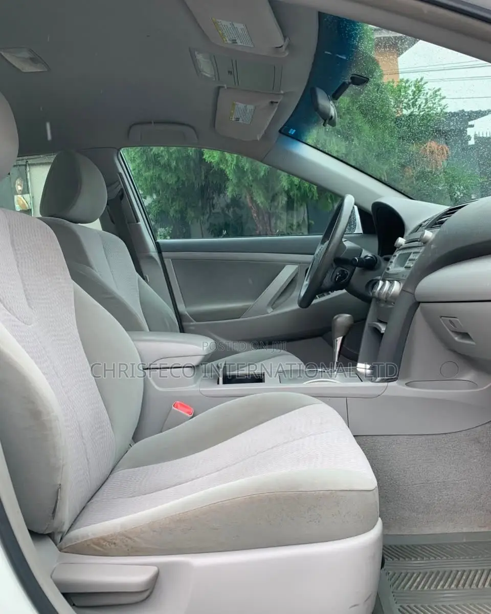 Toyota Camry 2010 White
