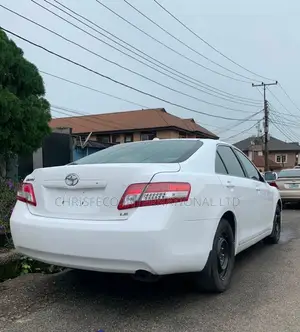 Toyota Camry 2010 White