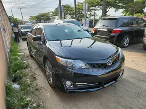 Toyota Camry SE V6 4dr Sedan (3.5L 6cyl 6A) 2013 Black