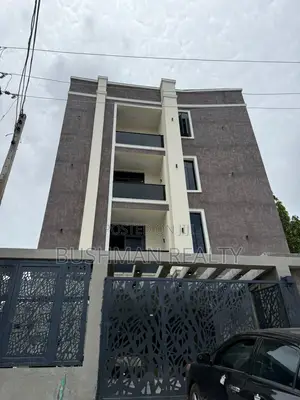 2bdrm Apartment in Lekki Phase 1 for rent