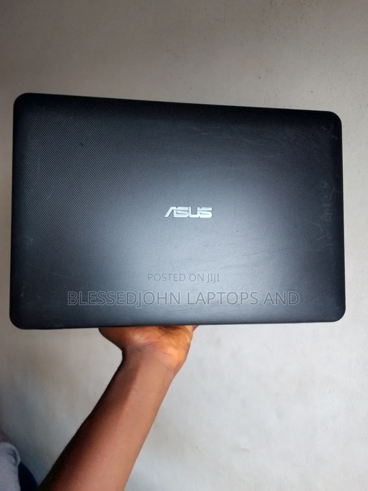 Laptop Asus X555LA 8GB Intel Core i3 HDD 320GB