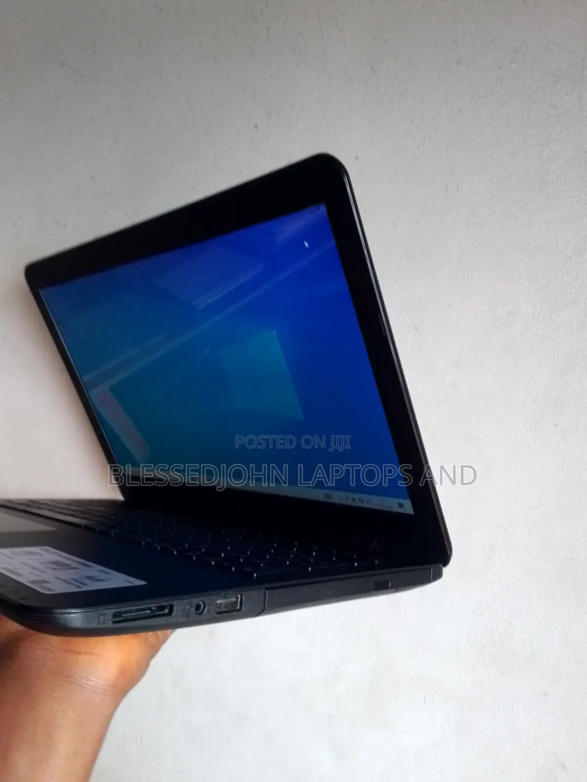 Laptop Asus X555LA 8GB Intel Core i3 HDD 320GB