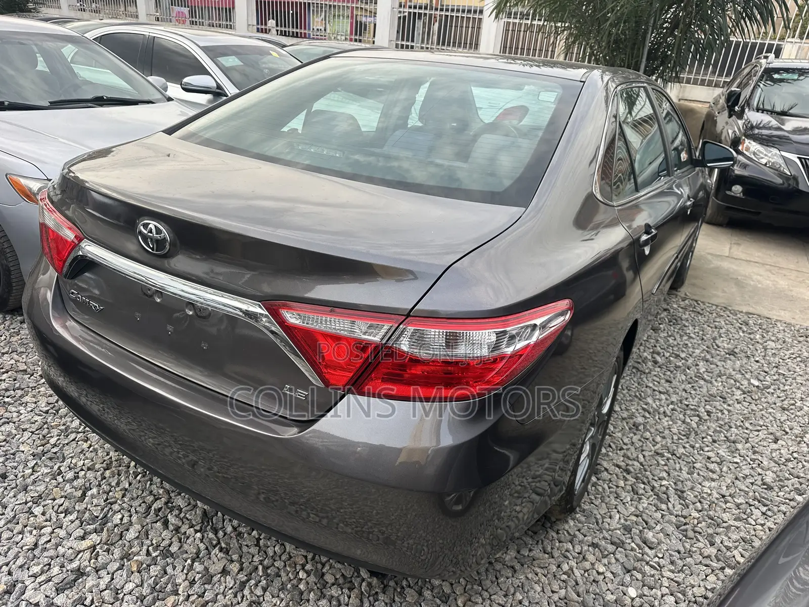 Toyota Camry 2016 Gray