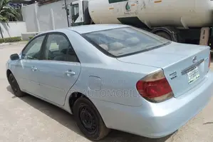 Toyota Camry 2005 Blue