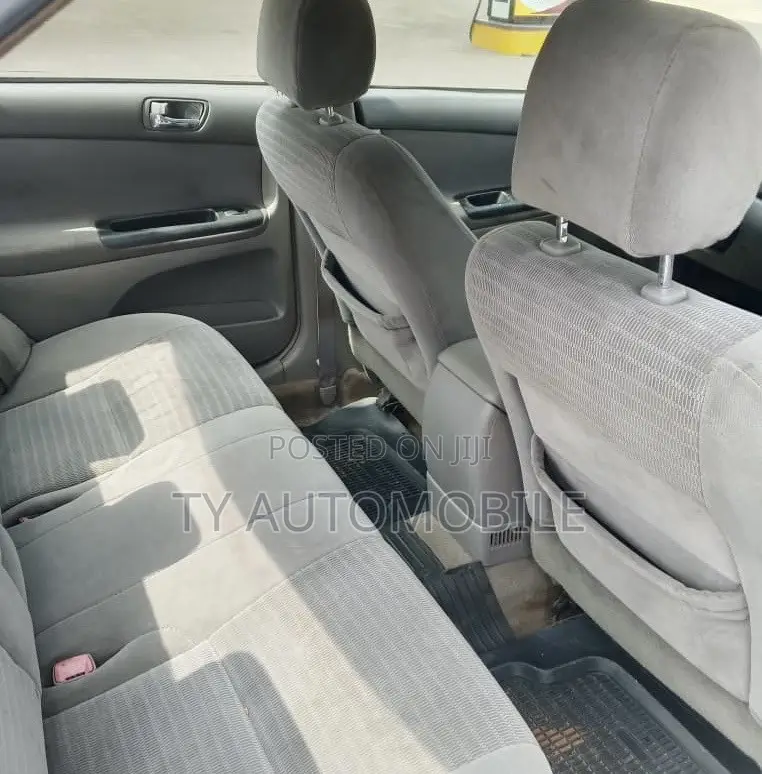 Toyota Camry 2005 Blue