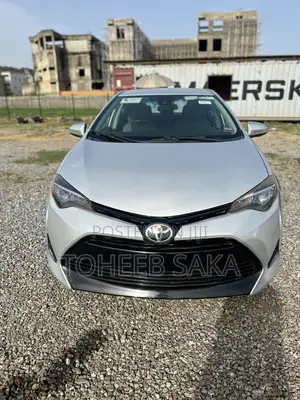 Toyota Corolla 2018 Silver