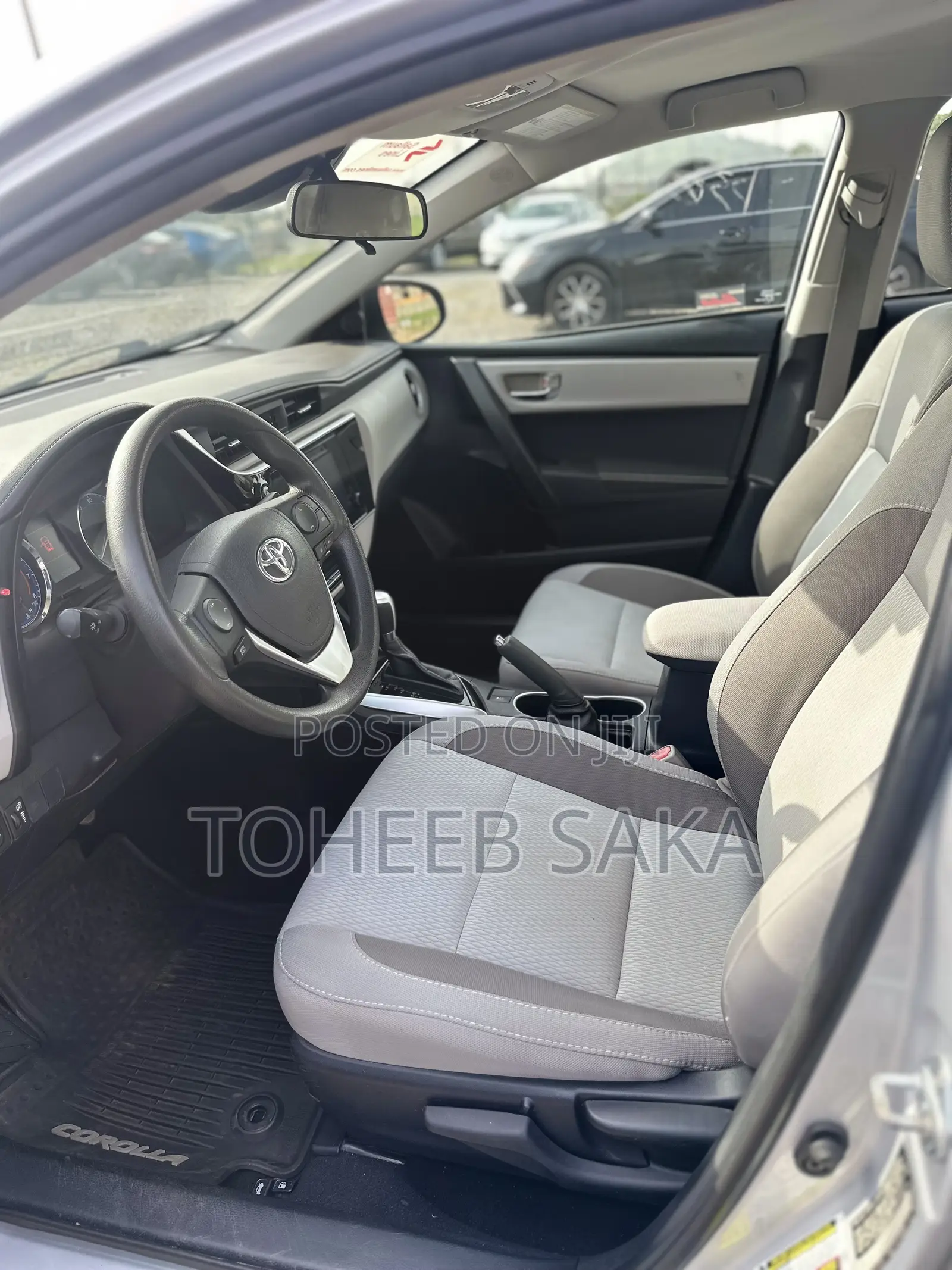 Toyota Corolla 2018 Silver