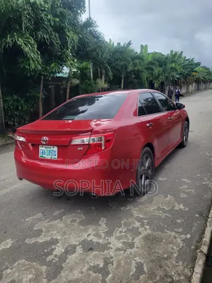 Toyota Camry 2014 Red