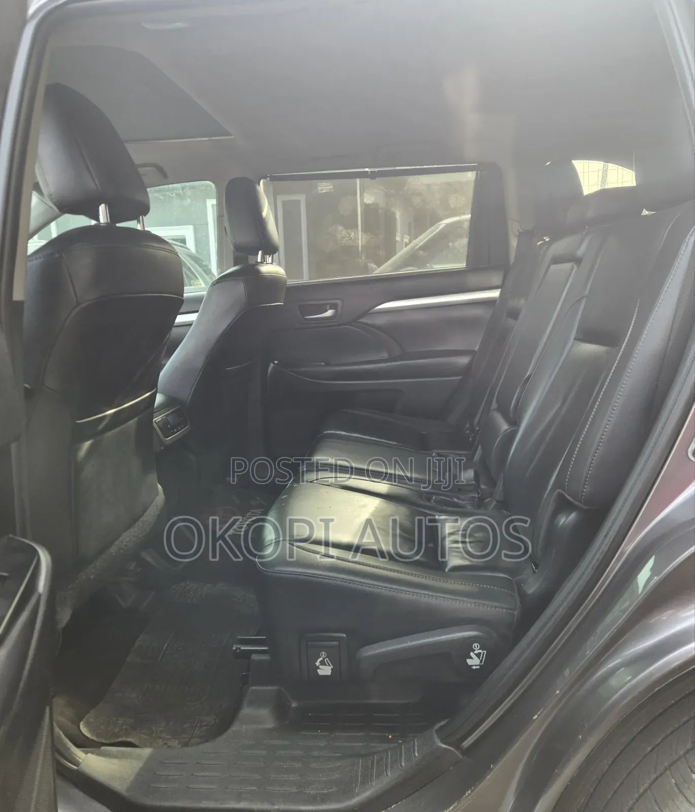 Toyota Highlander 2019 Brown