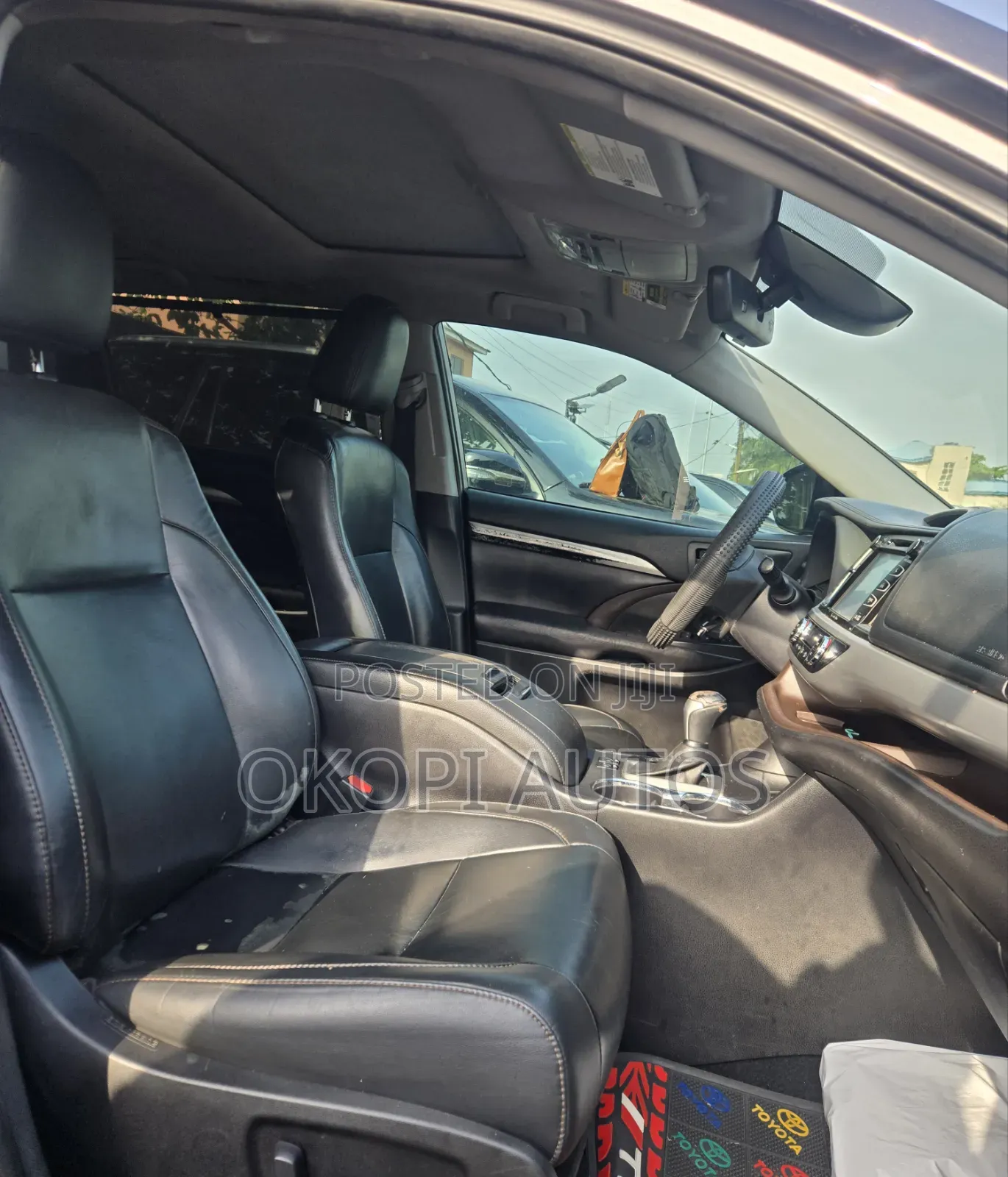 Toyota Highlander 2019 Brown